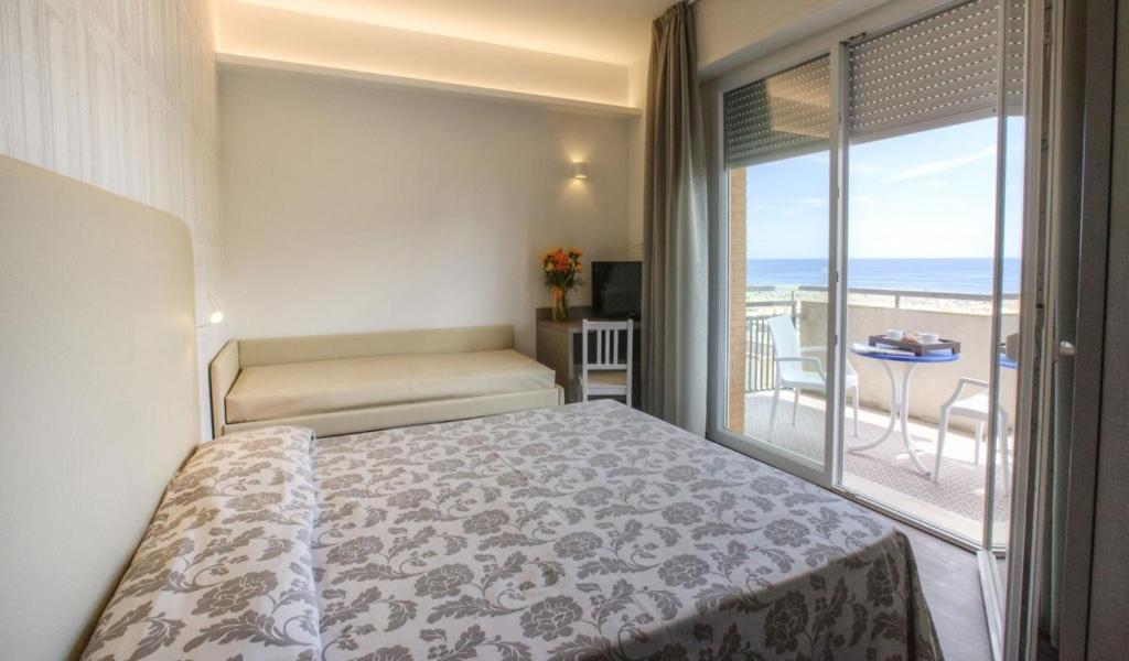 Hotel 2000 Rimini Ngoại thất bức ảnh
