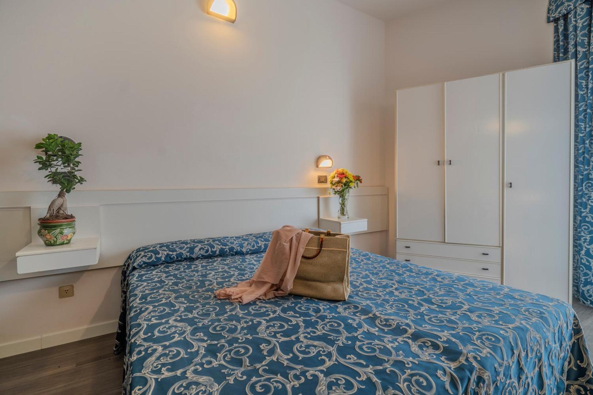 Hotel 2000 Rimini Ngoại thất bức ảnh