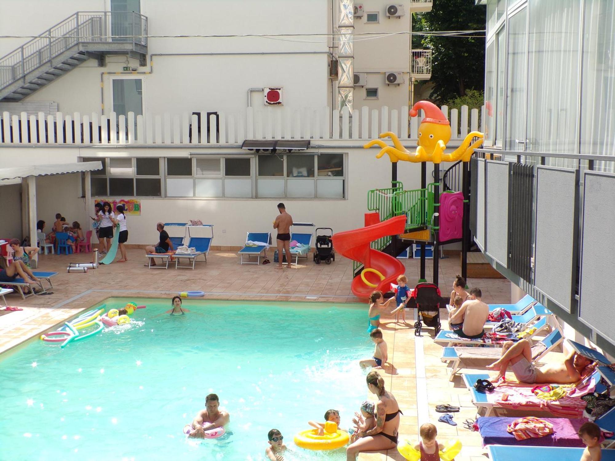 Hotel 2000 Rimini Ngoại thất bức ảnh