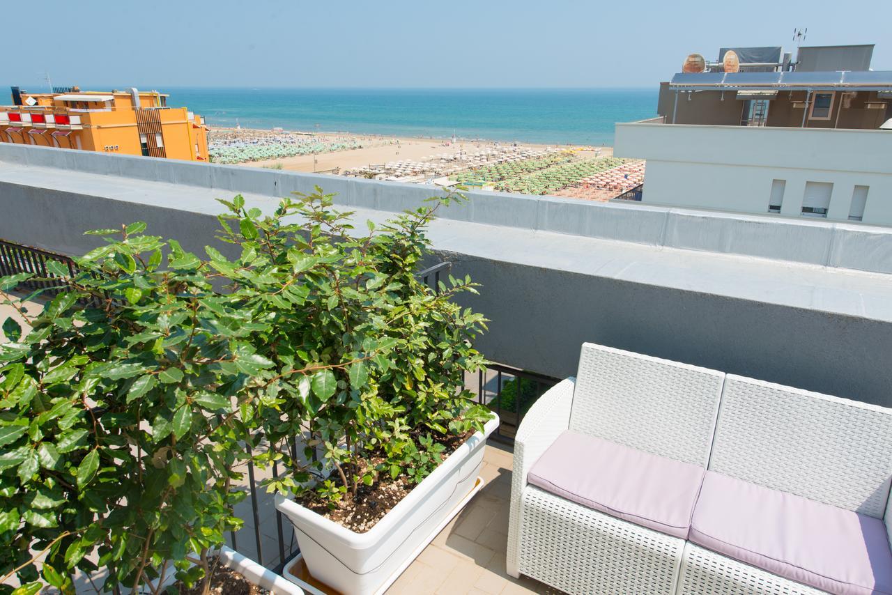 Hotel 2000 Rimini Ngoại thất bức ảnh