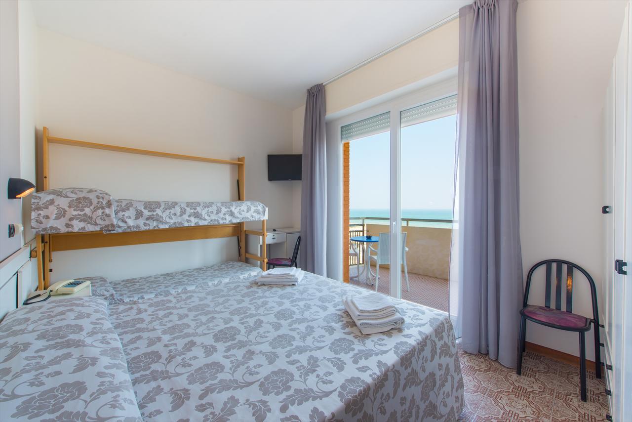 Hotel 2000 Rimini Ngoại thất bức ảnh